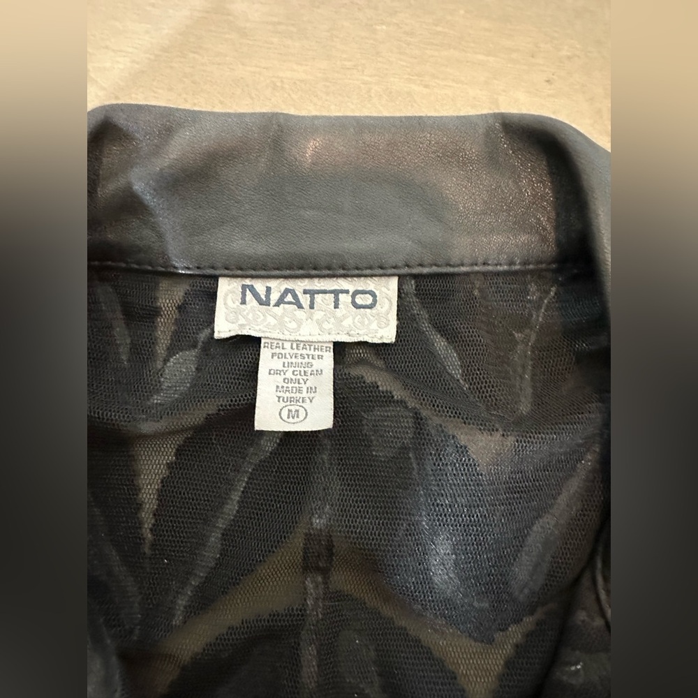 Chic Black Leaf Pattern Leather Jacket - image 6